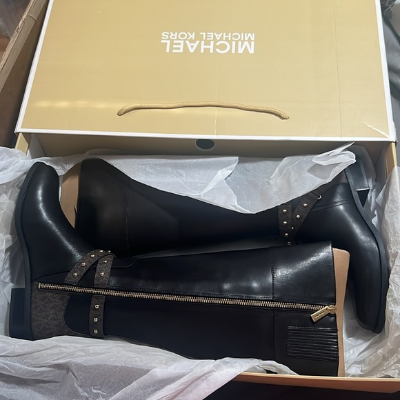 They are a 8 in women (8M) - Picture 9 of 13